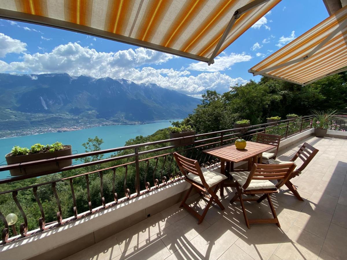 Casa Nonno Sergio lake view by Gardadomusmea Tremosine Exterior foto