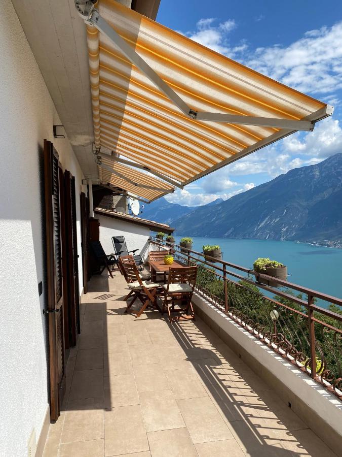 Casa Nonno Sergio lake view by Gardadomusmea Tremosine Exterior foto